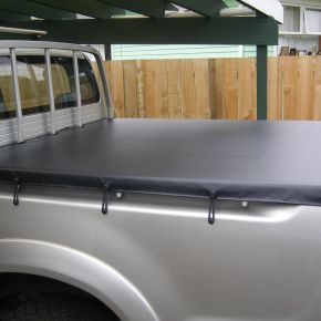 Tonneau cover Hilux